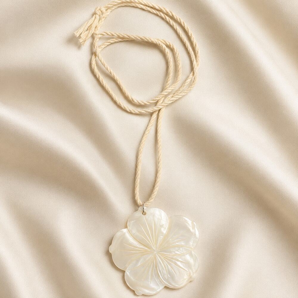 Sezane Mother of Pearl Flower Pendant Necklace Twisted Cord 26.5 in